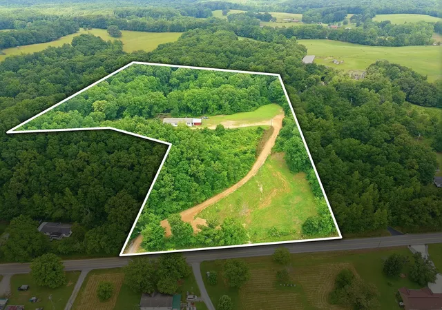 Homes for sale in Lynnville, TN | 17627 Campbellsville Rd, Lynnville, TN 38472 | MLS# 3242851