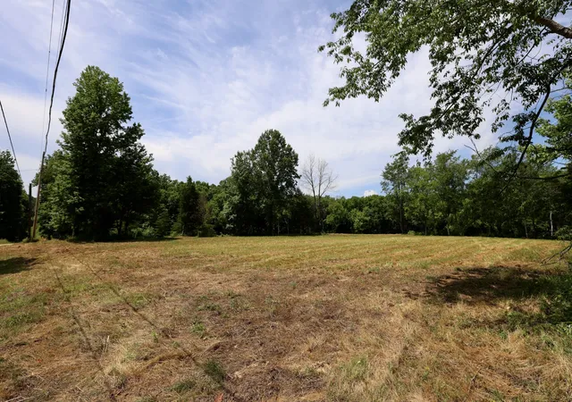 Homes for sale in Chapmansboro, TN | 5 Poplar Ridge Ln, Chapmansboro, TN 37035 | MLS# 3217423