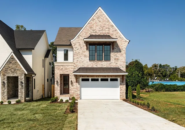 Photo 1 of Single family home for sale at 936 Crescent Hl Rd, Nashville, TN 37206 | MLS# 3225016 | Listing updated on 2026-09-21