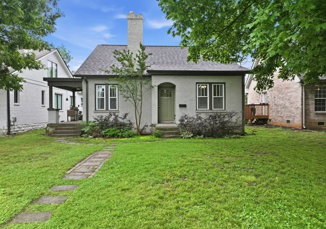 Photo 3 of Single family home for sale at 1010 Maxwell Ave, Nashville, TN 37206 | MLS# 3230183 | Listing updated on 2026-08-19