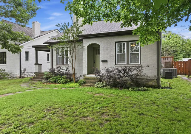 Photo 3 of Single family home for sale at 1010 Maxwell Ave, Nashville, TN 37206 | MLS# 3230183 | Listing updated on 2026-08-19