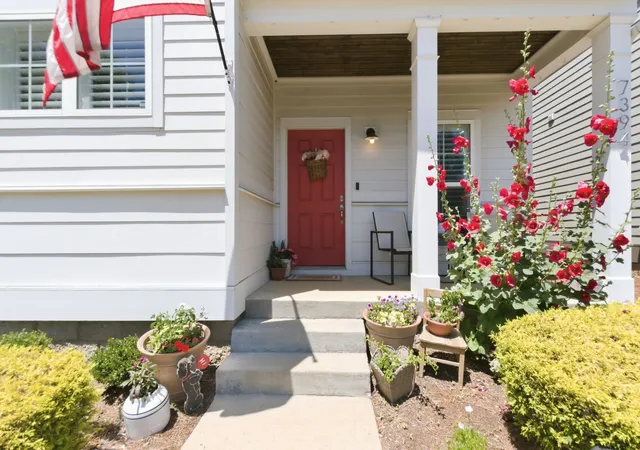 Photo 2 of Single family home for sale at 7394 Old Harding Pike, Nashville, TN 37221 | MLS# 3221616 | Listing updated on 2026-08-20