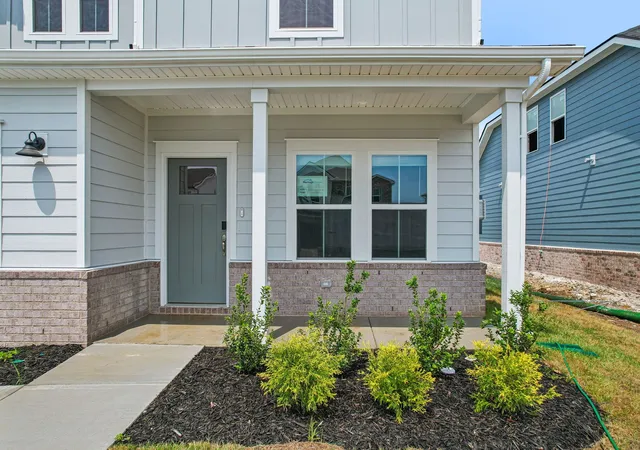 Photo 3 of Single family home for sale at 2933 Citrine Dr, Murfreesboro, TN 37127 | MLS# 3229880 | Listing updated on 2026-09-24