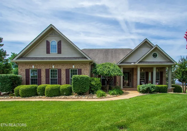 2nd image of 140 Big Oak Dr, Dandridge, TN 37725 | MLS# 3270215