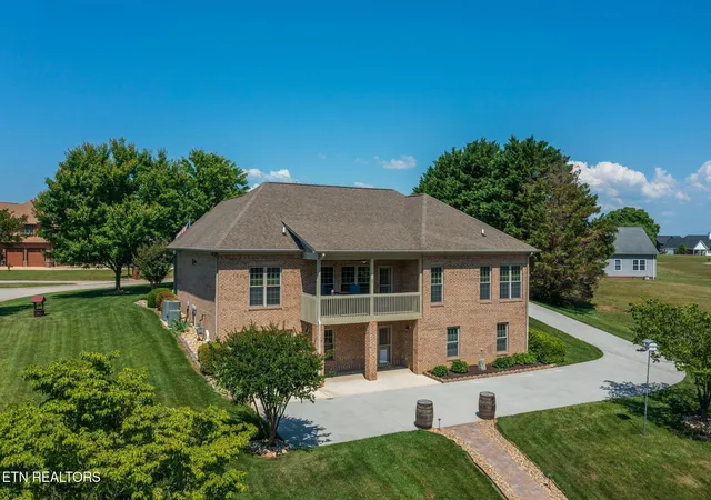 4th image of 140 Big Oak Dr, Dandridge, TN 37725 | MLS# 3270215