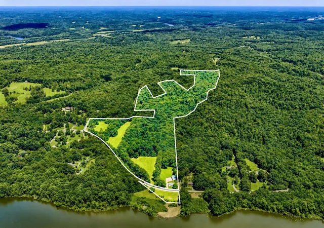 2nd image of 196 Wildlife Road, Dover, TN 37058 | MLS# 3218244