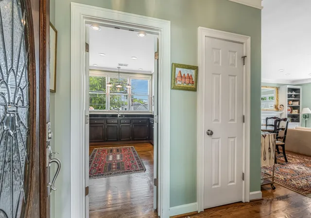 4th image of 2828 Woodlawn Dr, Nashville, TN 37215 | MLS# 3217597