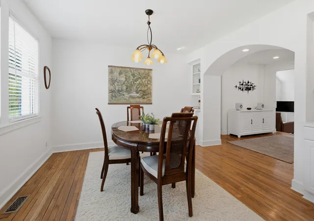 Photo 3 of Single family home for sale at 4201 Aberdeen Rd, Nashville, TN 37205 | MLS# 3335758 | Listing updated on 2026-10-08