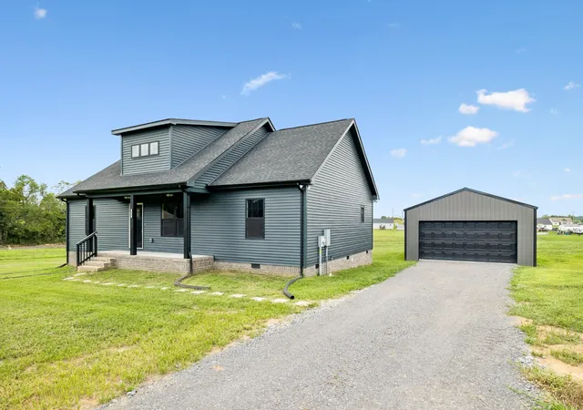 Photo 1 of Single family home for sale at 113 Magnolia Springs Way, Lafayette, TN 37083 | MLS# 3217447 | Listing updated on 2026-08-19