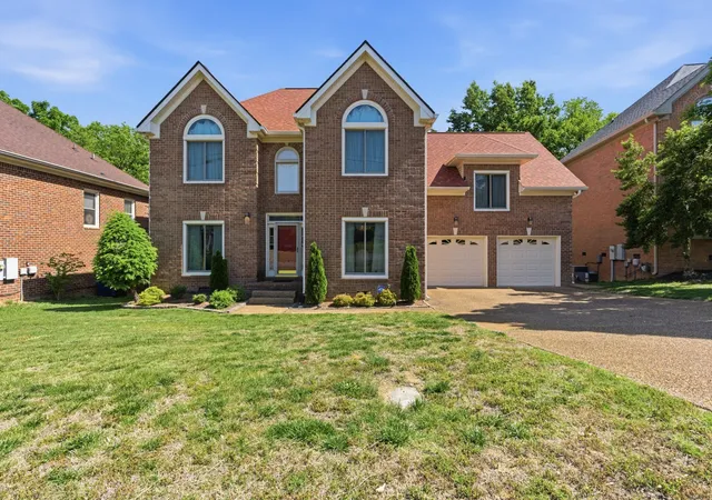 Photo 2 of Single family home for sale at 4913 Tulip Grv Ln, Hermitage, TN 37076 | MLS# 3218045 | Listing updated on 2026-08-24