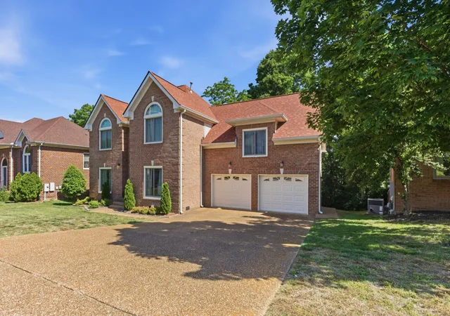Photo 1 of Single family home for sale at 4913 Tulip Grv Ln, Hermitage, TN 37076 | MLS# 3218045 | Listing updated on 2026-08-24