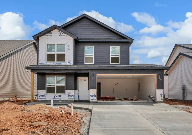 Homes for sale in Clarksville, TN | 2729 Brewster Dr, Clarksville, TN 37042 | MLS# 3217491