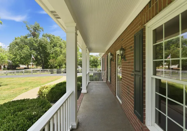 Photo 4 of Single family home for sale at 209 Cotton Ln, Franklin, TN 37069 | MLS# 3218312 | Listing updated on 2026-08-18