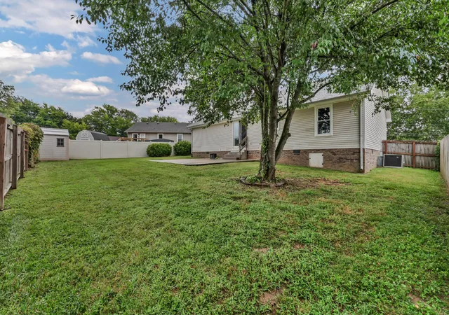 31st image of 203 Parrot Dr, Clarksville, TN 37042 | MLS# 3519053