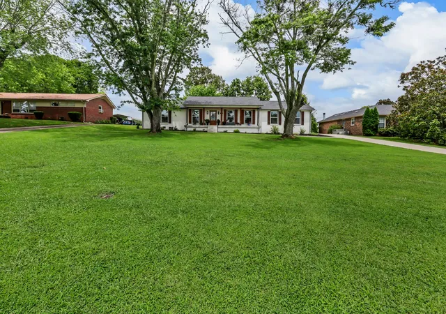 Homes for sale in Clarksville, TN | 341 Kimbrough Rd, Clarksville, TN 37043 | MLS# 3264060