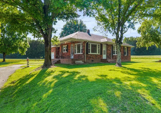 Homes for sale in Etowah, TN | 444 County Road 782, Etowah, TN 37331 | MLS# 3217610