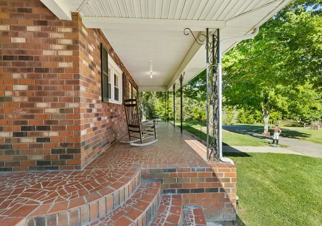 Homes for sale in Etowah, TN | 444 County Road 782, Etowah, TN 37331 | MLS# 3217610