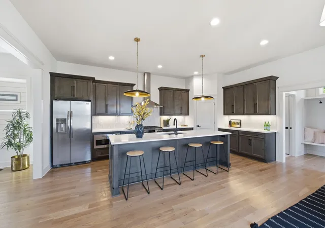 1st image of 1819 15th Ave N, Nashville, TN 37208 | MLS# 3217943