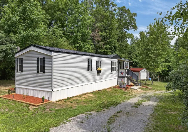 Homes for sale in Wilder, TN | 420 Oneida Ln, Wilder, TN 38589 | MLS# 3218194