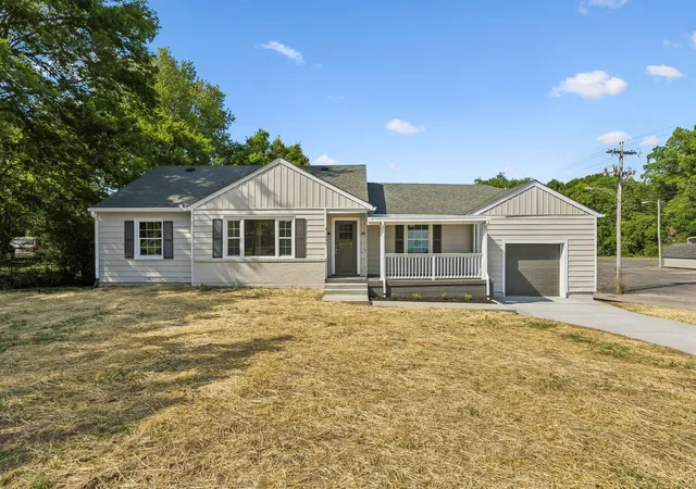 1st image of 1057 Mapleash Ave, Columbia, TN 38401 | MLS# 3217944