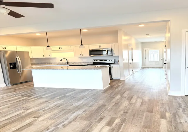 Photo 4 of Townhouse for sale at 360 Fallow Cir, Clarksville, TN 37040 | MLS# 3218166 | Listing updated on 2026-08-18