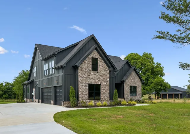 3rd image of 2418 River Rd, Murfreesboro, TN 37129 | MLS# 3225031