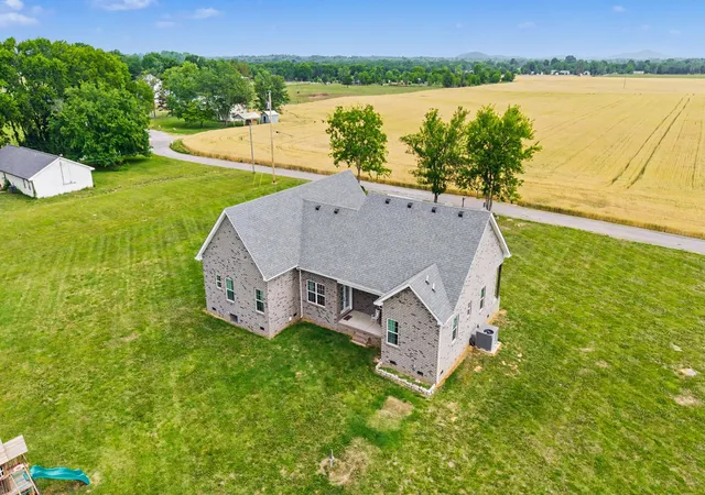 Homes for sale in Unionville, TN | 124 Barber Rd, Unionville, TN 37180 | MLS# 3221226