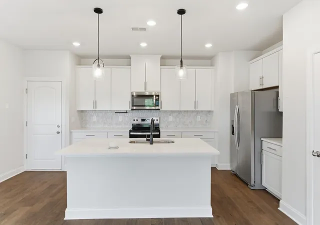 Photo 3 of Single family home for sale at 4936 Trl Ridge Ct, Nashville, TN 37207 | MLS# 3220195 | Listing updated on 2026-08-18