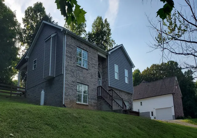 Homes for sale in Pleasant View, TN | 2004 Mcmahan Hollow Rd, Pleasant View, TN 37146 | MLS# 3220568