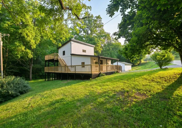 Homes for sale in Woodbury, TN | 2627 Auburntown Rd, Woodbury, TN 37190 | MLS# 3218189