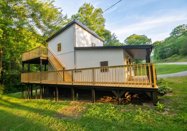 Homes for sale in Woodbury, TN | 2627 Auburntown Rd, Woodbury, TN 37190 | MLS# 3218189