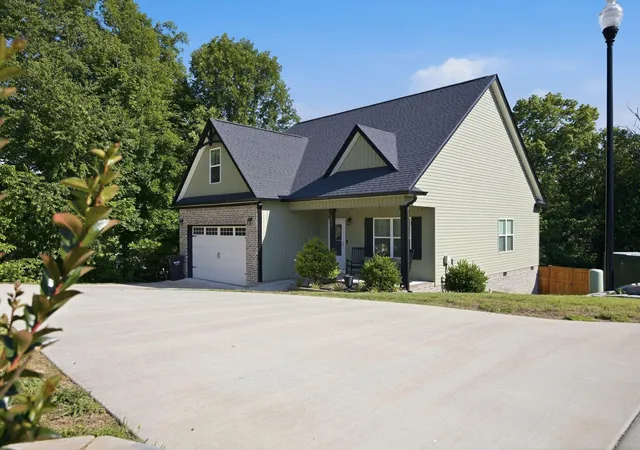 Homes for sale in Cleveland, TN | 233 Eastview Cove Dr Se, Cleveland, TN 37323 | MLS# 3250958