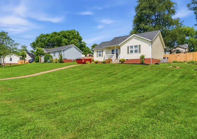 Homes for sale in Columbia, TN | 314 Malibu Canyon Dr, Columbia, TN 38401 | MLS# 3229835