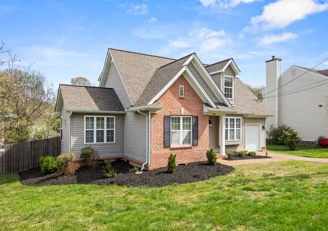 Homes for sale in Old Hickory, TN | 412 Brownstone St, Old Hickory, TN 37138 | MLS# 3220312
