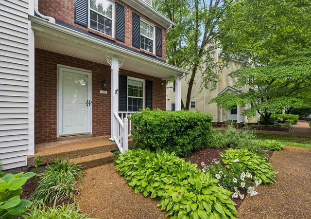 Homes for sale in Franklin, TN | 1273 Carriage Park Dr, Franklin, TN 37064 | MLS# 3226367