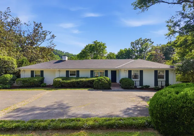 2nd image of 2709 Tyne Blvd, Nashville, TN 37215 | MLS# 3219966