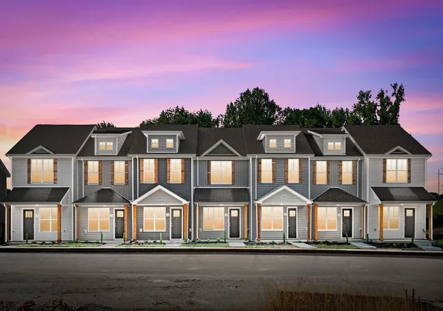 Photo 2 of Townhouse for sale at 106 Quarry Point Dr, Clarksville, TN 37043 | MLS# 3220106 | Listing updated on 2026-08-26