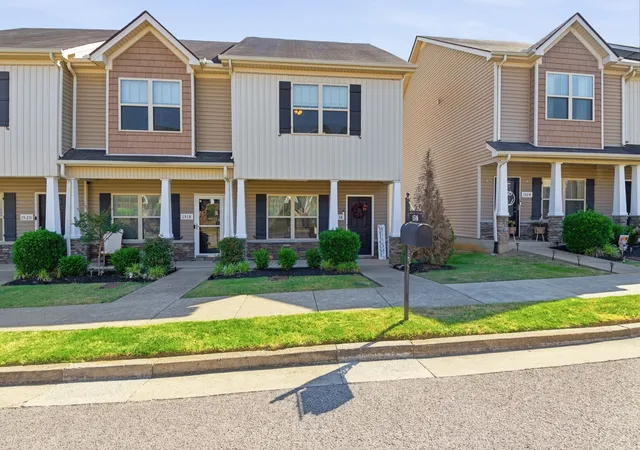 Homes for sale in Antioch, TN | 1516 Sprucedale Dr, Antioch, TN 37013 | MLS# 3223138