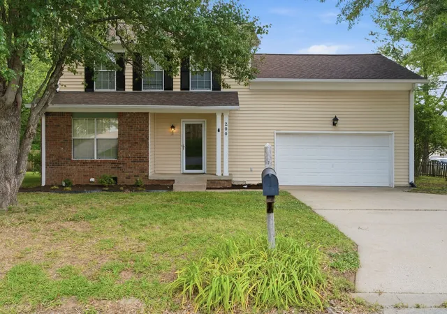 1st image of 200 Barrington Ct, Old Hickory, TN 37138 | MLS# 3220061