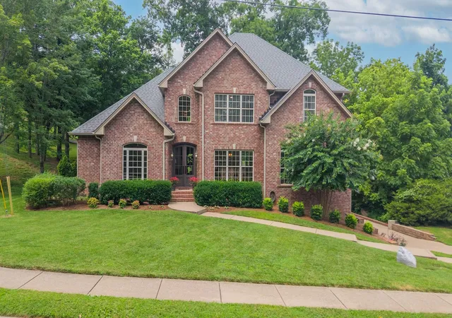 1st image of 127 Country Hills Dr, Hendersonville, TN 37075 | MLS# 3246630