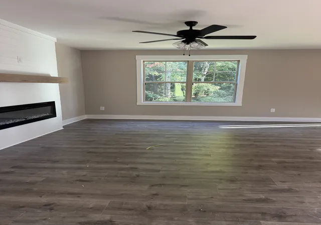 Photo 2 of Single family home for sale at 159 Irish Hills, Clarksville, TN 37042 | MLS# 3221697 | Listing updated on 2026-10-08
