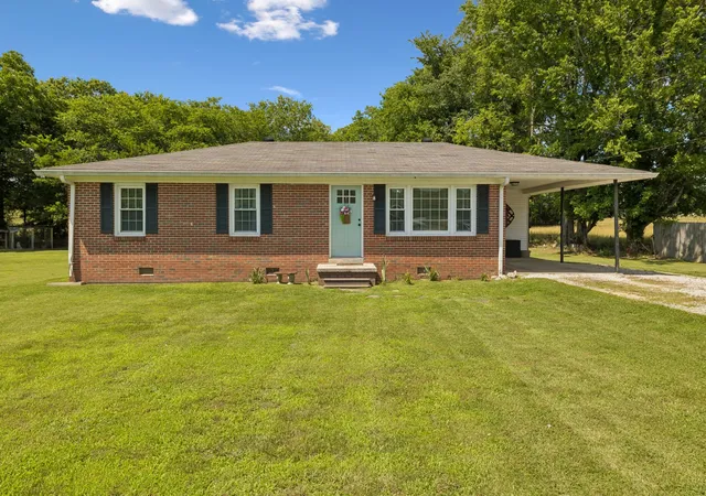 Homes for sale in Pleasant Shade, TN | 161 Kempville Hwy, Pleasant Shade, TN 37145 | MLS# 3231587