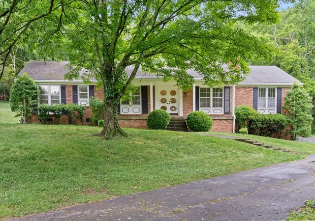 Homes for sale in Nashville, TN | 7970 Hooten Hows Rd, Nashville, TN 37221 | MLS# 3220331