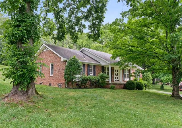 Homes for sale in Nashville, TN | 7970 Hooten Hows Rd, Nashville, TN 37221 | MLS# 3220331