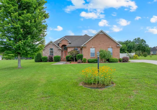 Homes for sale in Winchester, TN | 37 Pond Field Ct, Winchester, TN 37398 | MLS# 3231921