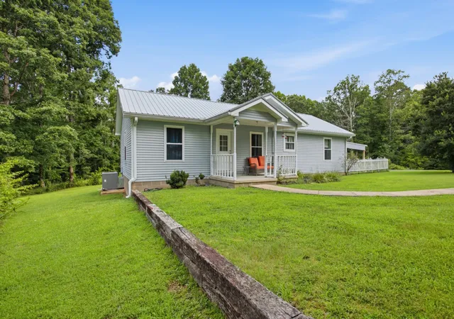 Homes for sale in Summertown, TN | 428 Peters Rd, Summertown, TN 38483 | MLS# 3225821