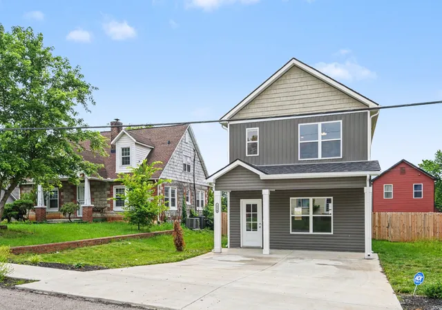 2nd image of 109a Adkins St, Clarksville, TN 37042 | MLS# 3229104