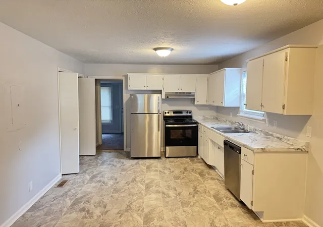 Photo 3 of Single family home for sale at 3225 Lakeford Dr, Nashville, TN 37214 | MLS# 3234324 | Listing updated on 2026-09-23