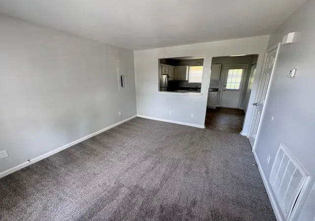 Photo 4 of Single family home for sale at 3010 Conviser Dr, Nashville, TN 37207 | MLS# 3228820 | Listing updated on 2026-08-25