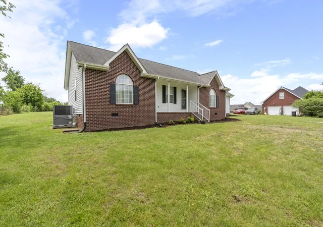 Photo 3 of Single family home for sale at 873 Rock Springs Rd, Castalian Springs, TN 37031 | MLS# 3223215 | Listing updated on 2026-09-21